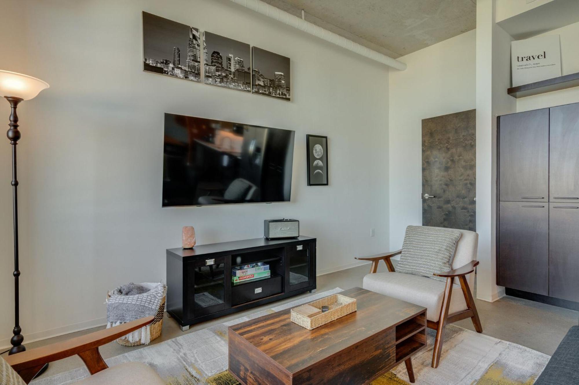 Traveler's Haven 1bd 1 And Half Bath 2 Story East Nashville